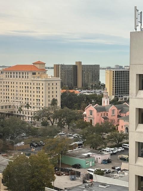 628 CLEVELAND ST #1402