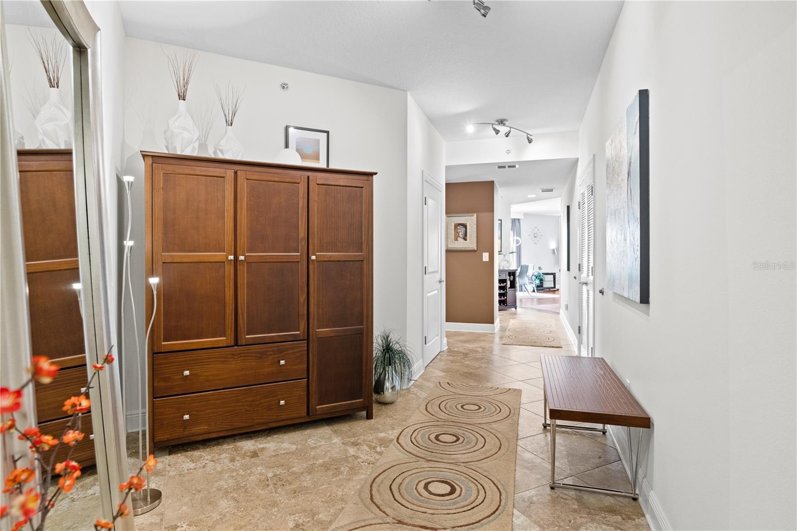 628 CLEVELAND ST #913