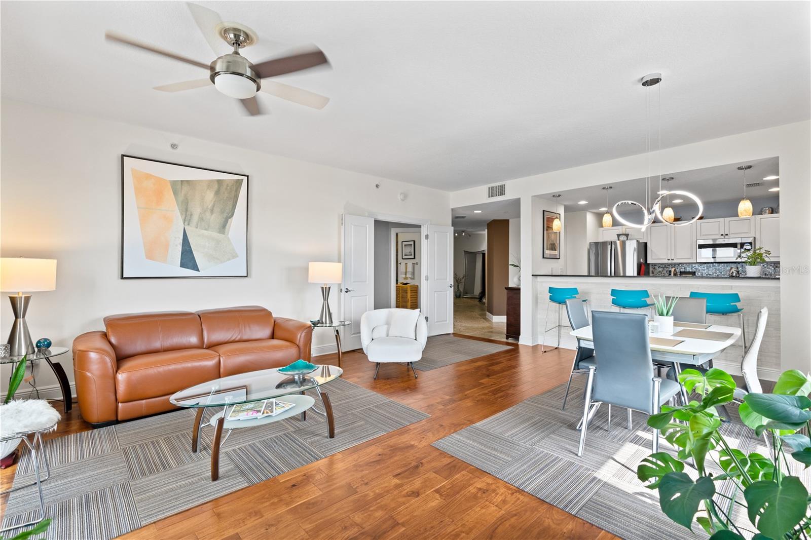 628 CLEVELAND ST #913