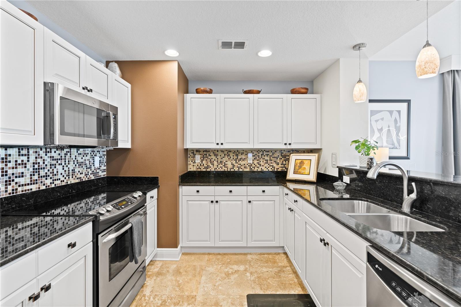 628 CLEVELAND ST #913