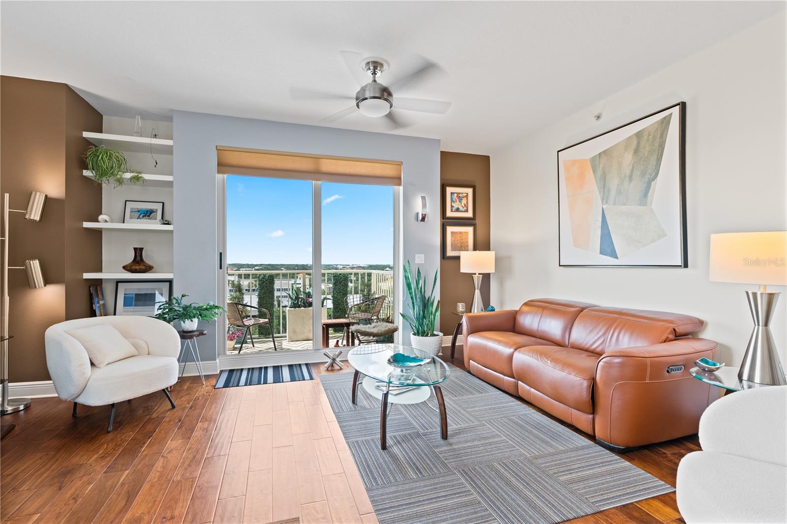 628 CLEVELAND ST #913