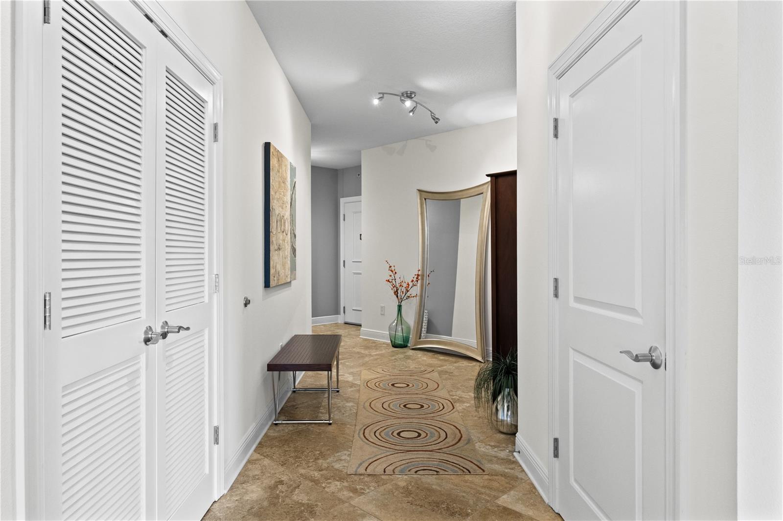 628 CLEVELAND ST #913