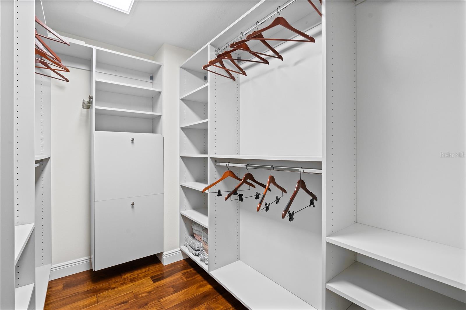 628 CLEVELAND ST #913