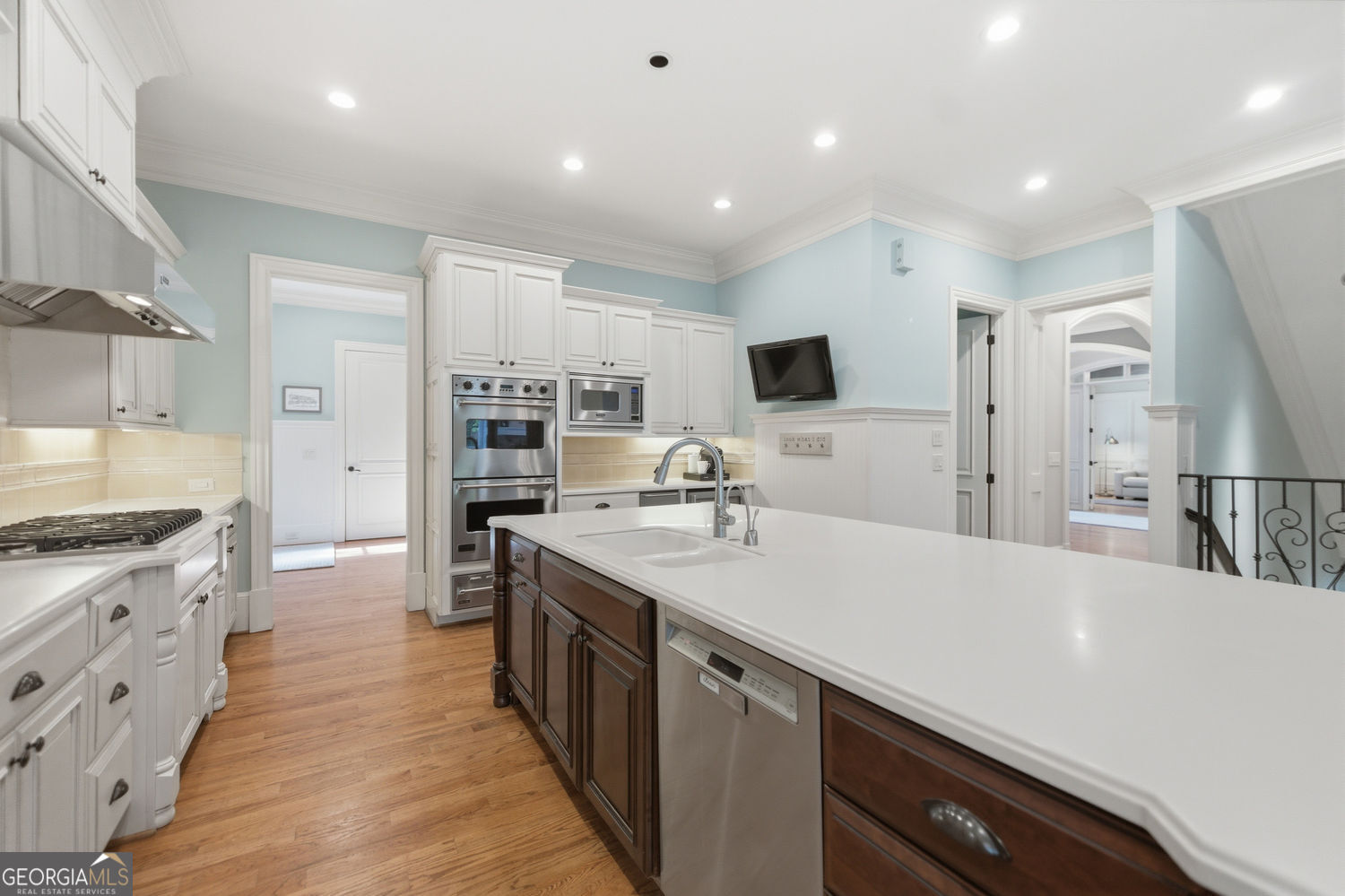 511 Westbury Park Place