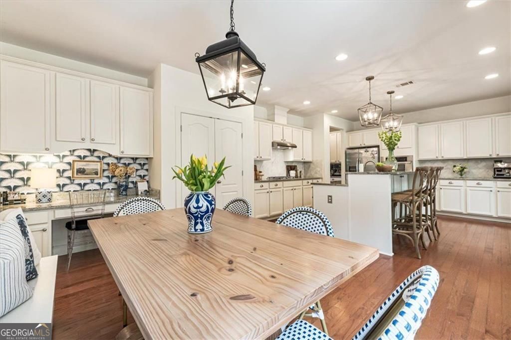 1085 Ashley Manor Drive