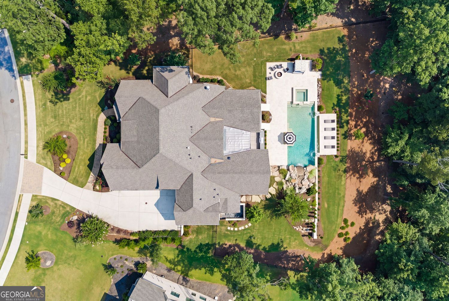 761 Woodvale Point