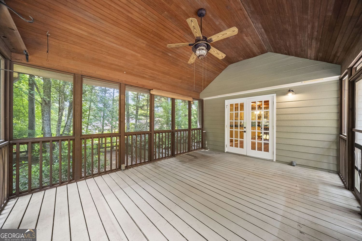 805 Pinehurst Drive