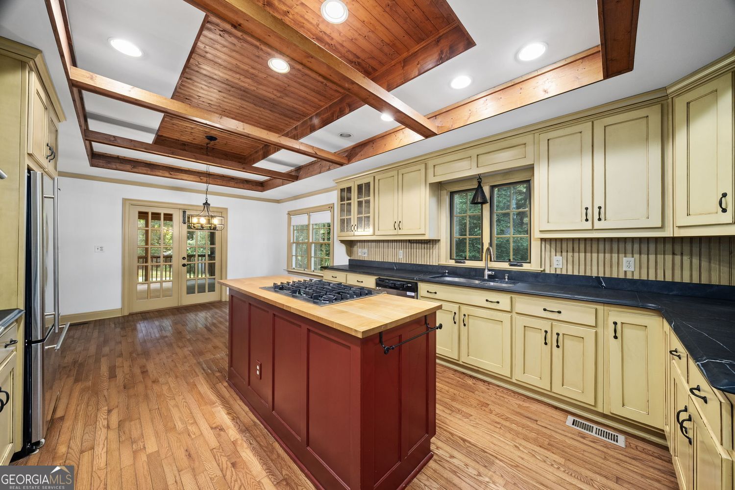 805 Pinehurst Drive