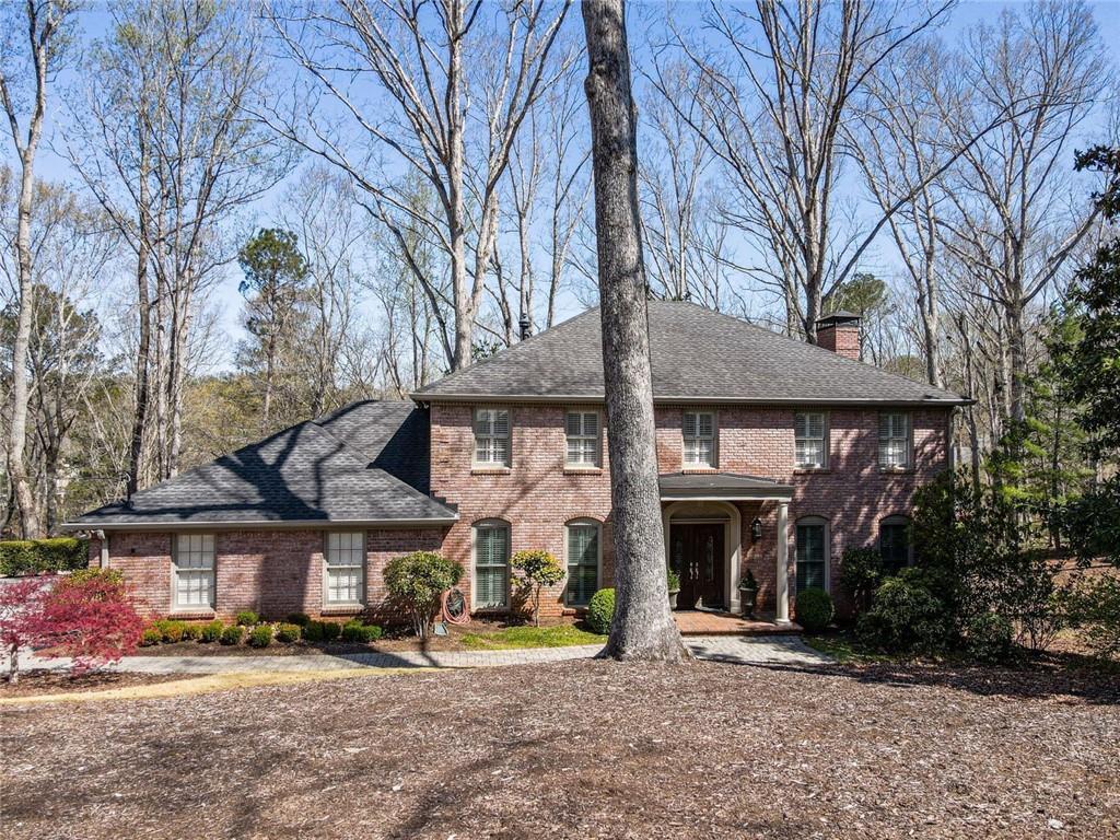 812 Burning Tree Court SE