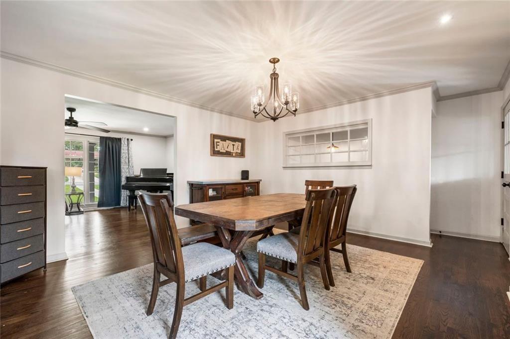 2710 Beverly Hills Drive NE