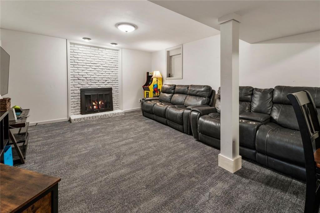 2710 Beverly Hills Drive NE