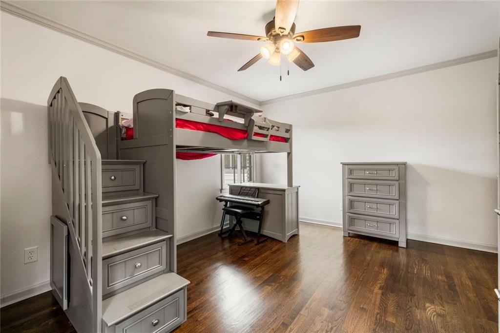 2710 Beverly Hills Drive NE