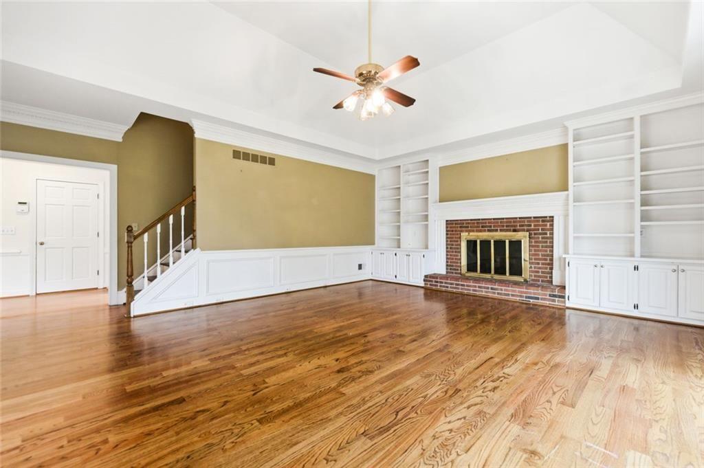 3463 Buck Hill SE