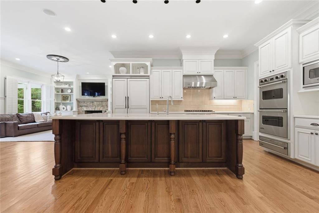 511 Westbury Park Place