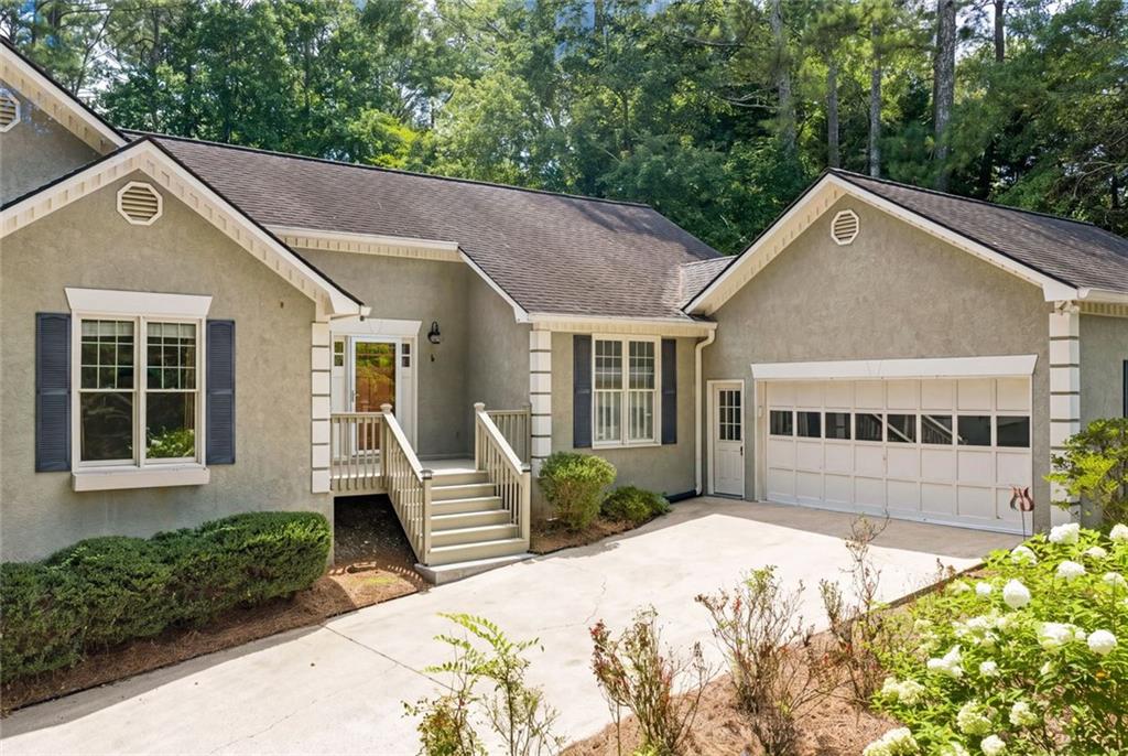 805 Pinehurst Drive