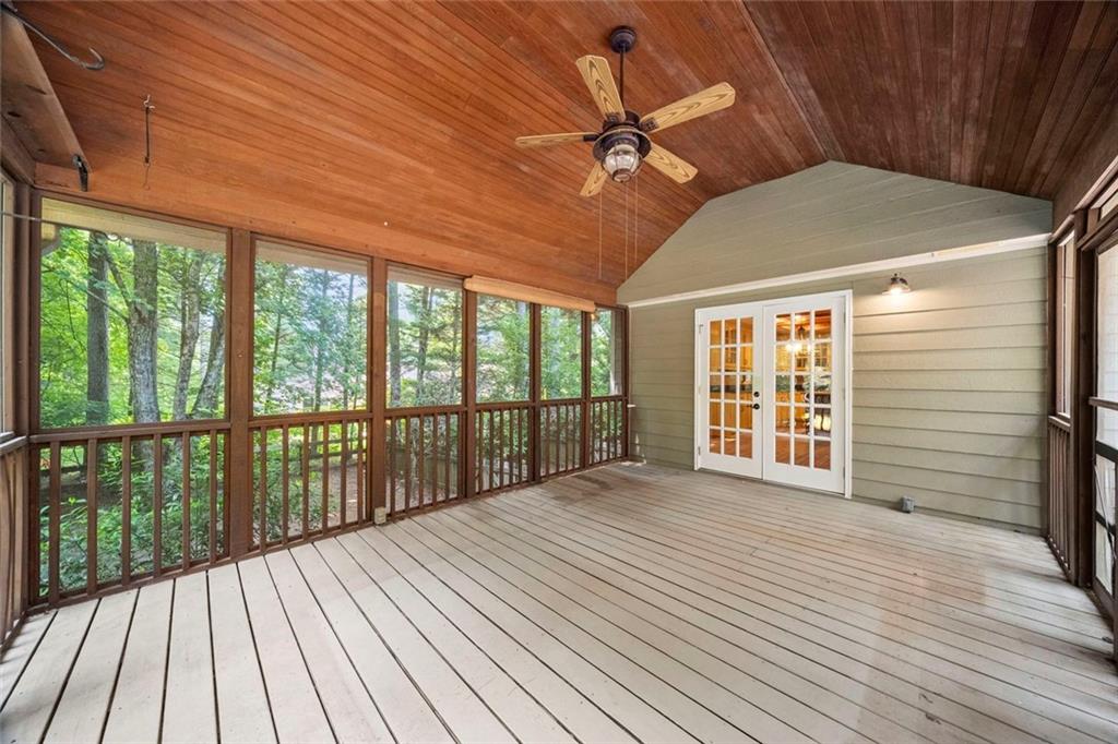 805 Pinehurst Drive
