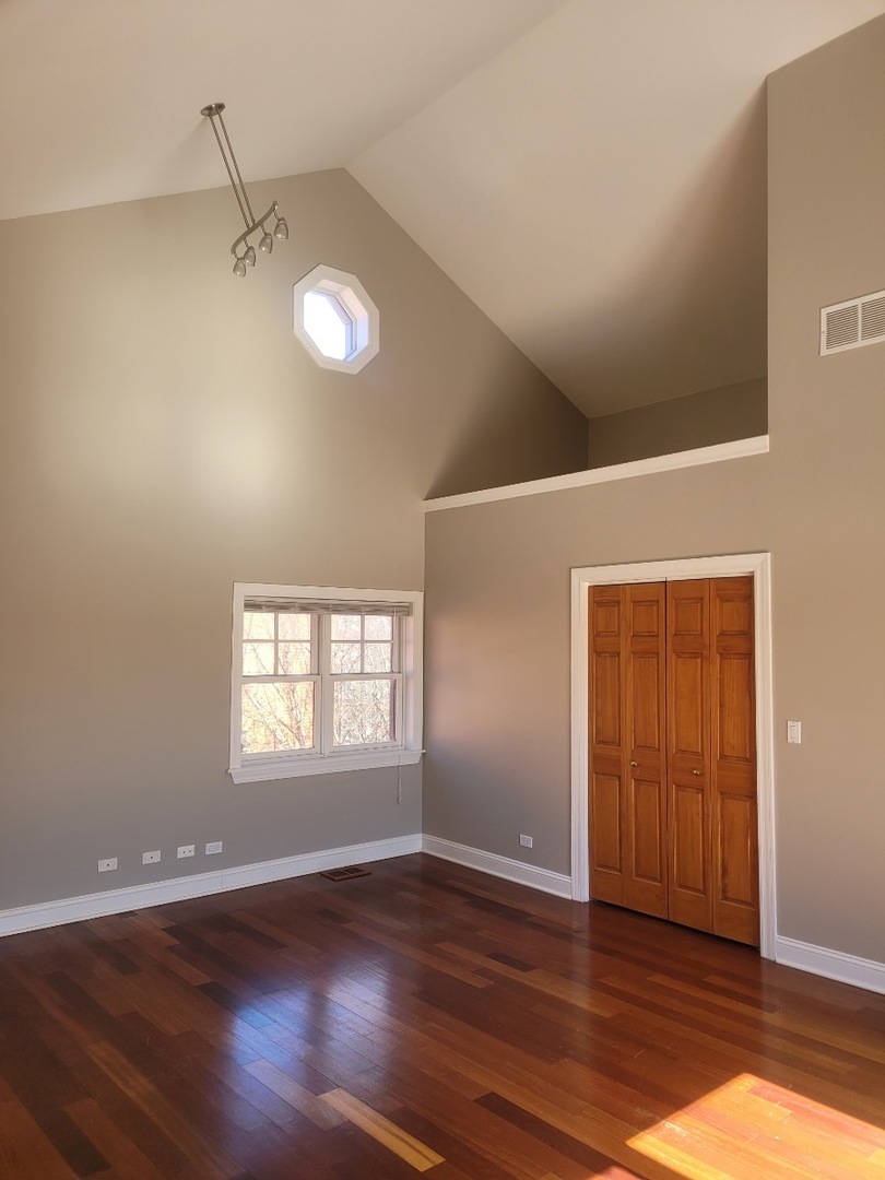 4321 W Peterson Avenue Unit: B
