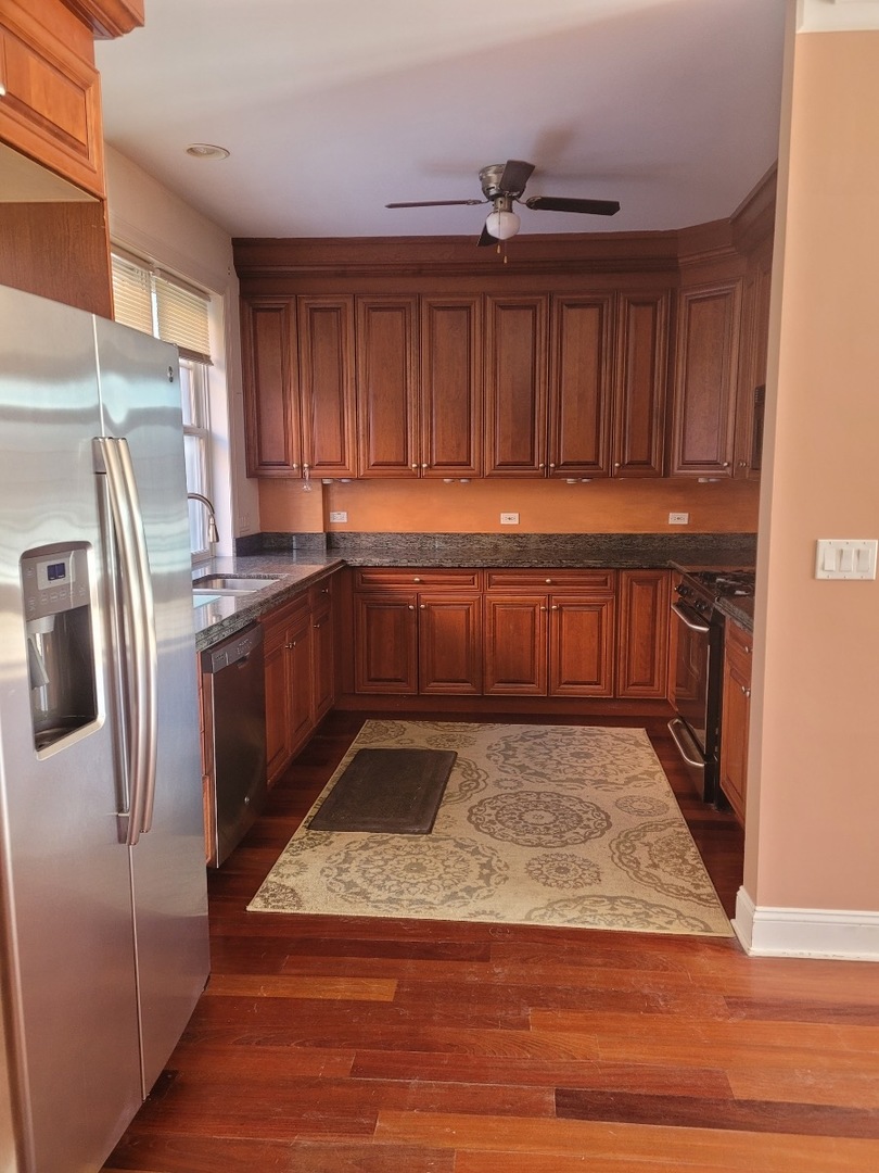 4321 W Peterson Avenue Unit: B
