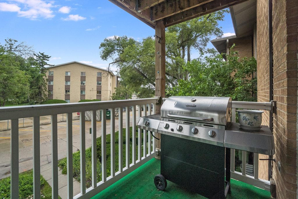 930 Beau Drive Unit: 209