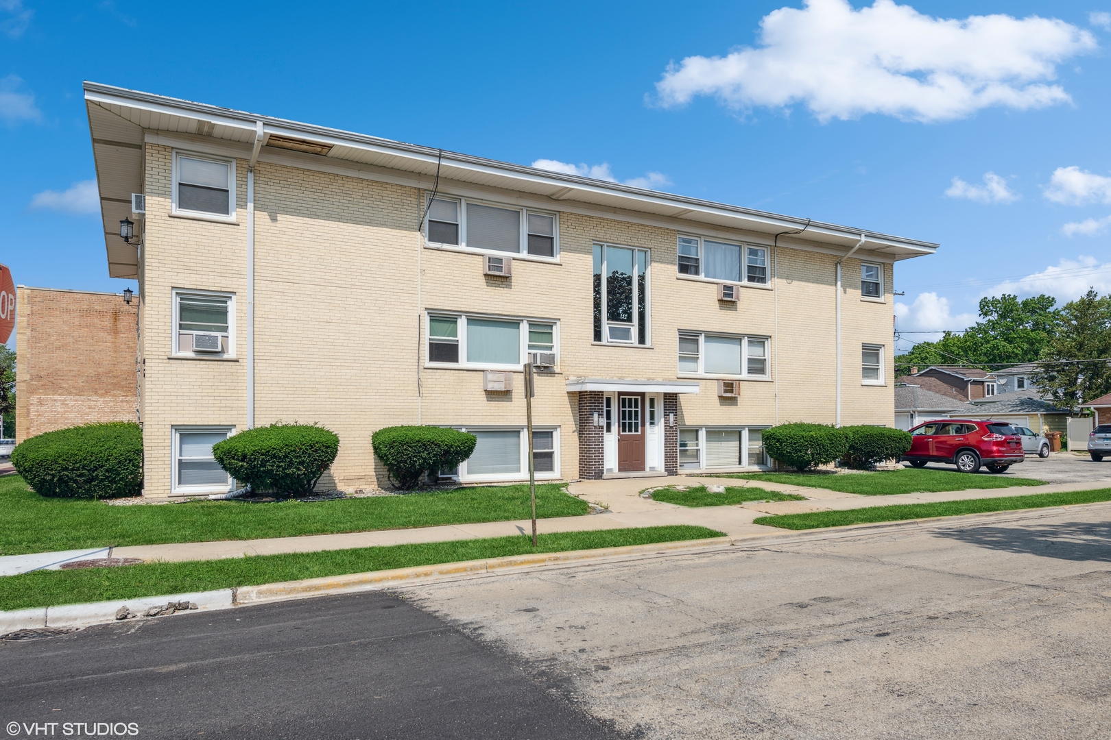 8636 Grand Avenue Unit: 1D