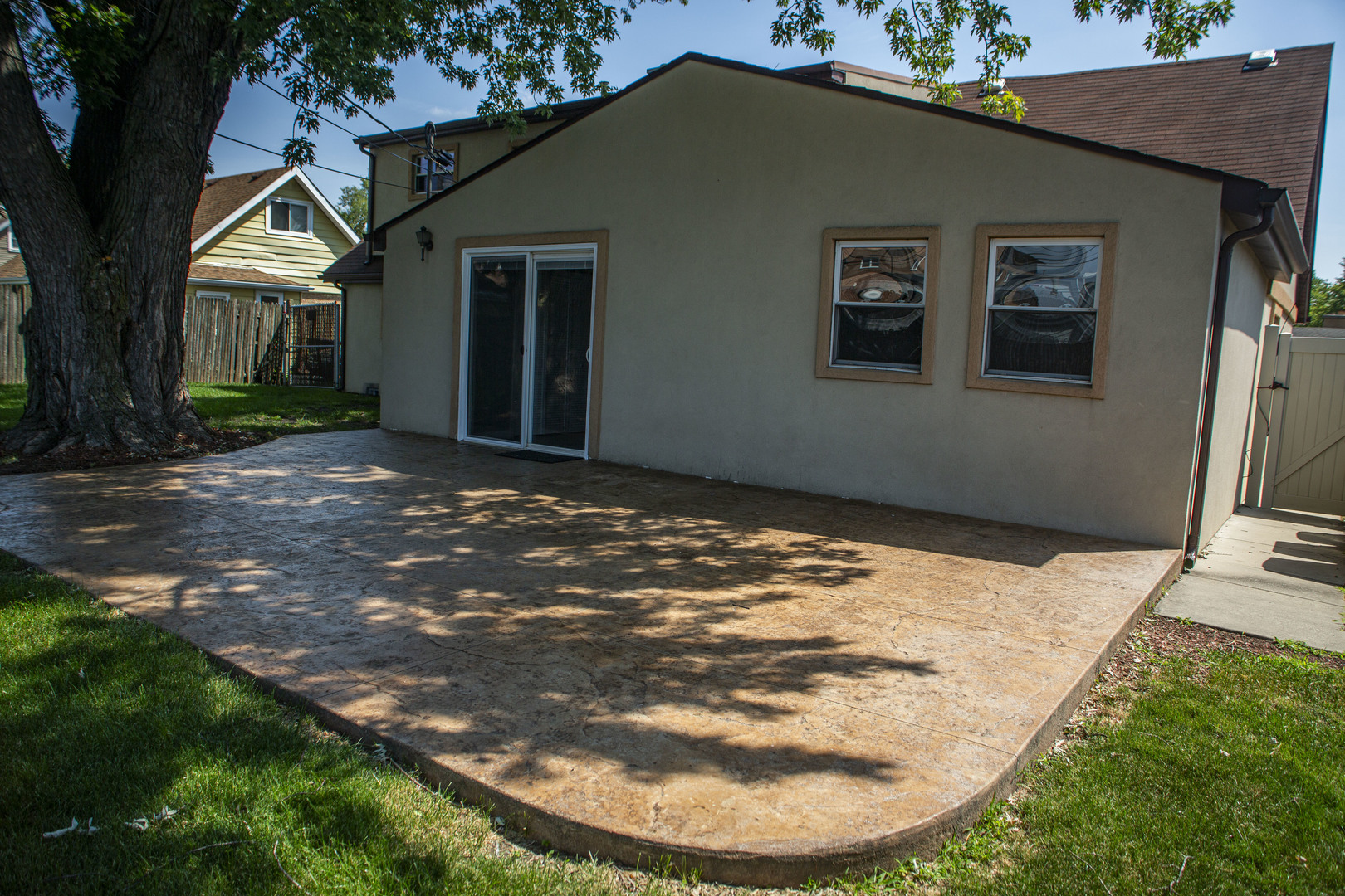 9048 Martin Lane