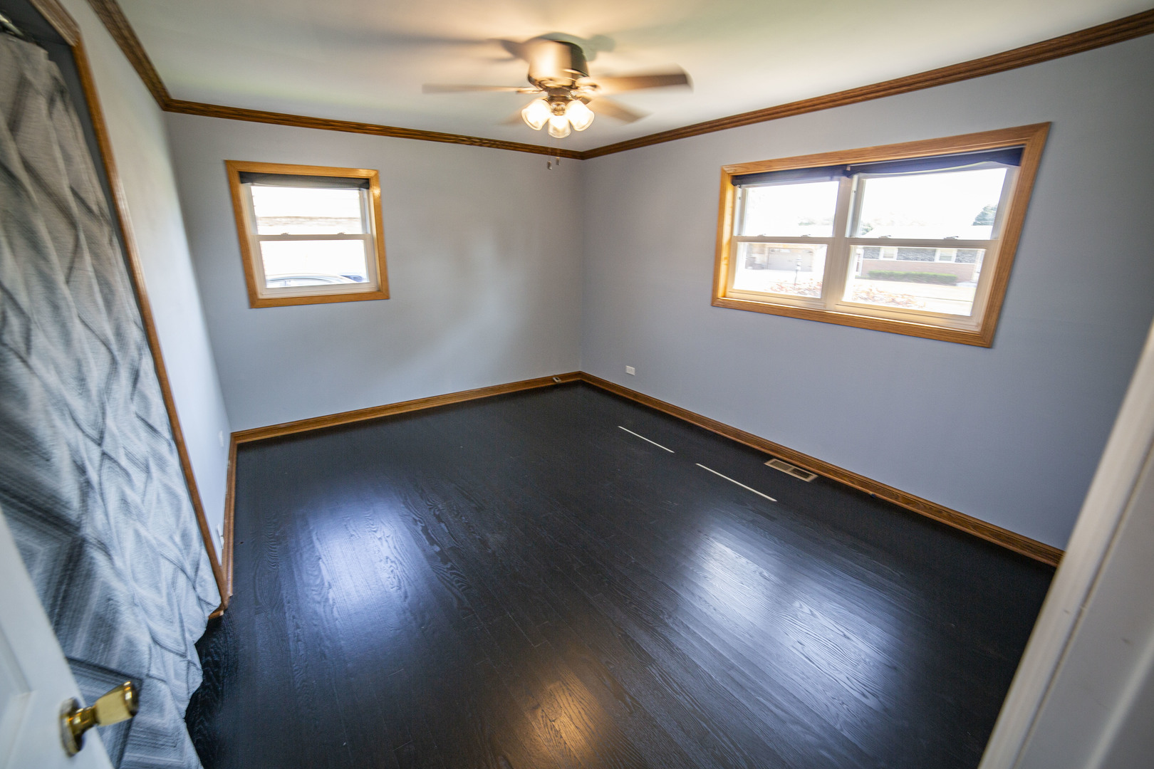 9048 Martin Lane
