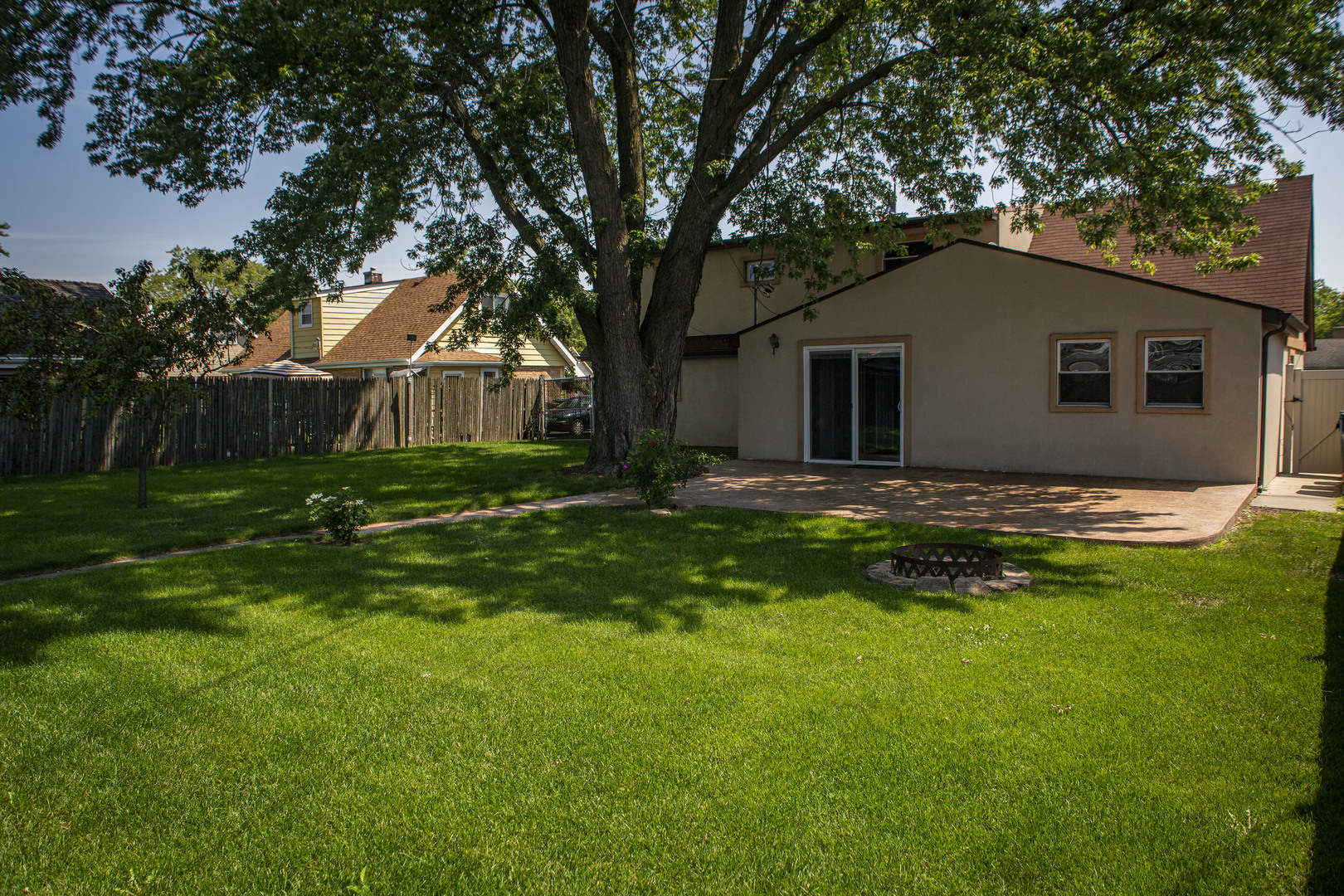9048 Martin Lane