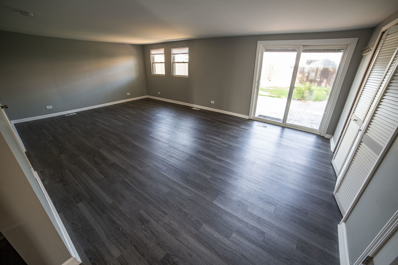 9048 Martin Lane