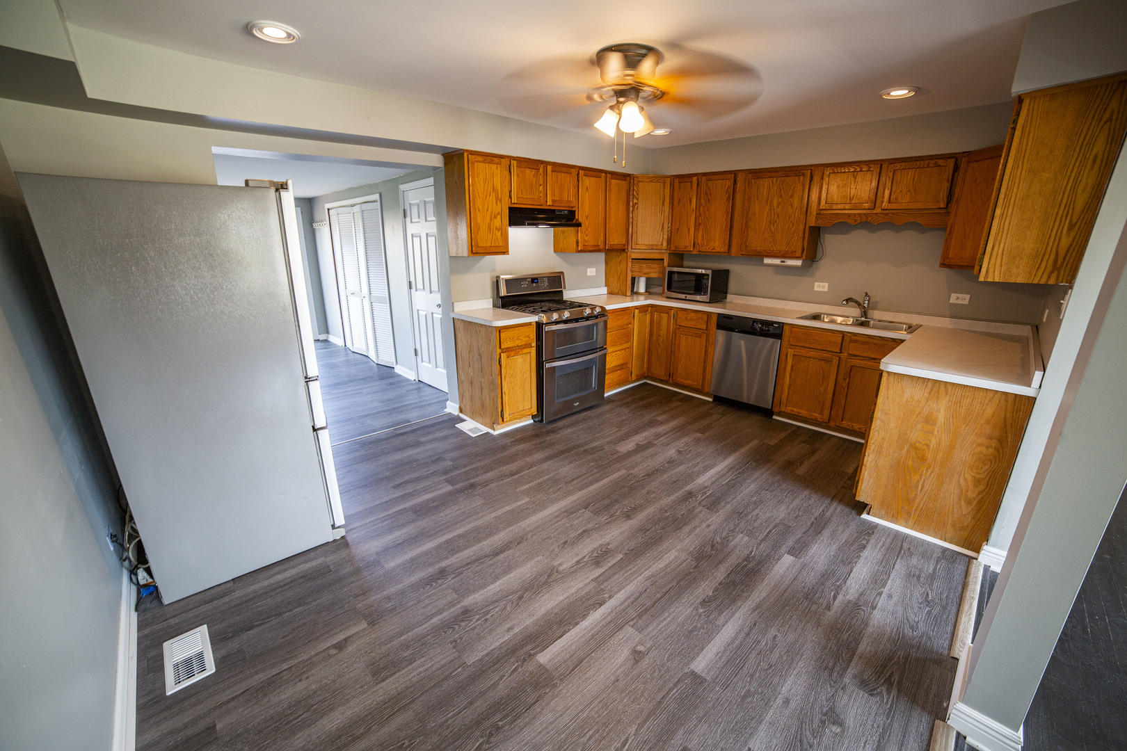 9048 Martin Lane