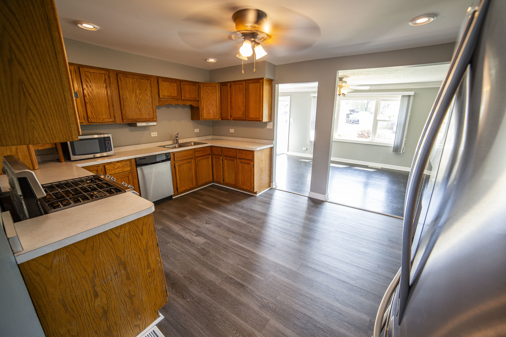 9048 Martin Lane