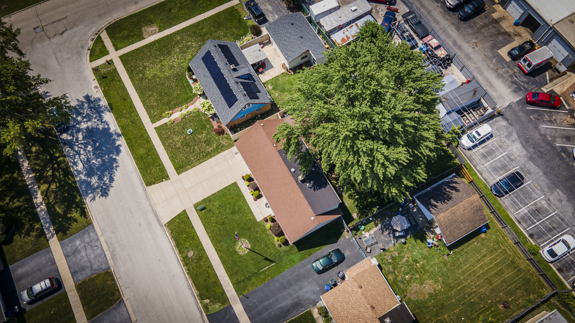 9048 Martin Lane