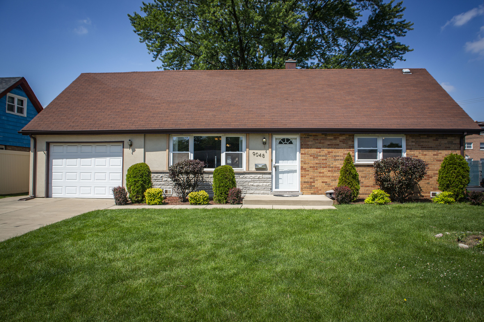 9048 Martin Lane