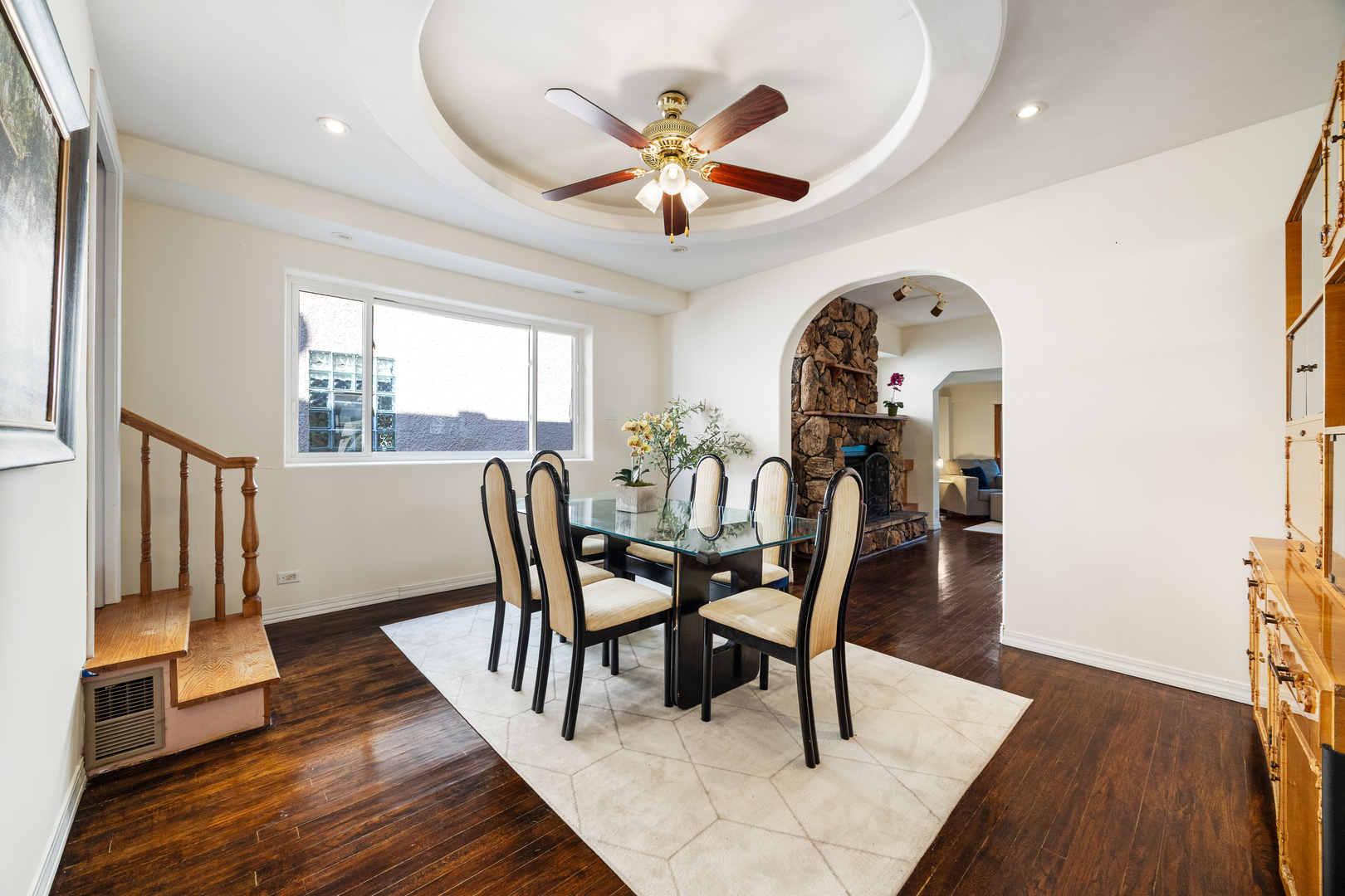 5235 W Pensacola Avenue
