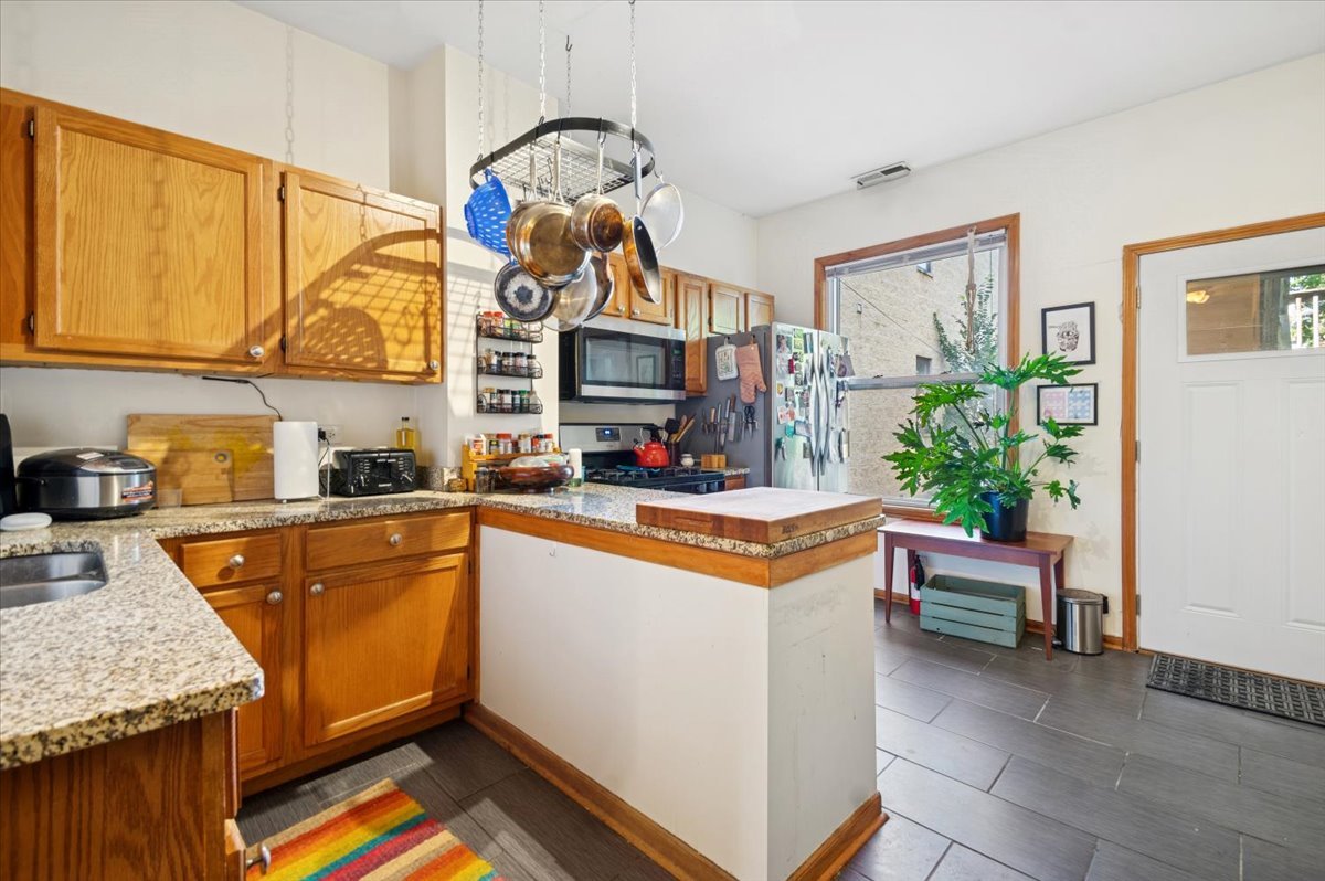 1918 N Kedzie Avenue