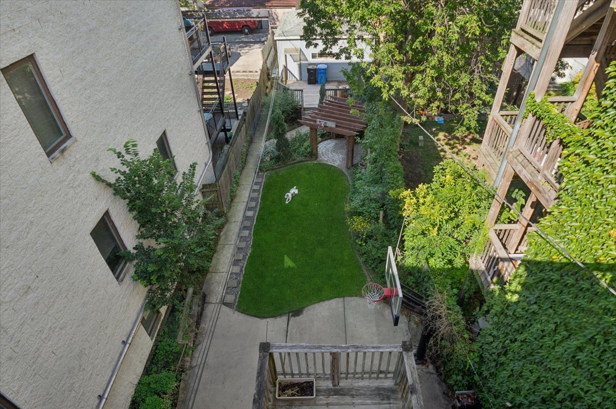 1918 N Kedzie Avenue