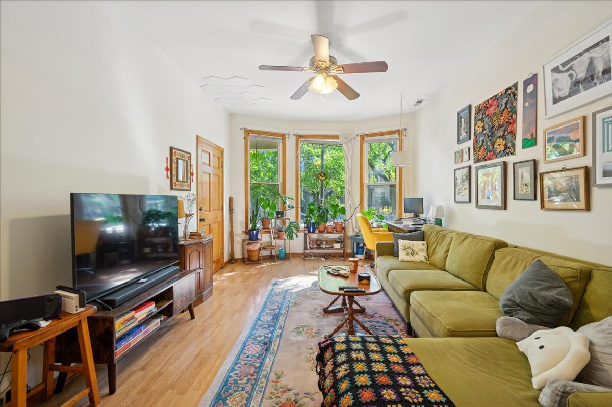 1918 N Kedzie Avenue