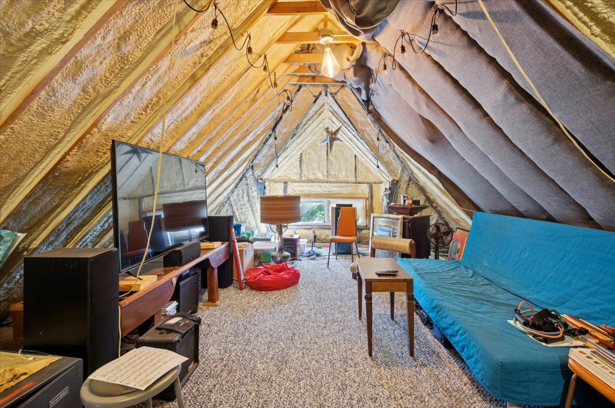 1918 N Kedzie Avenue