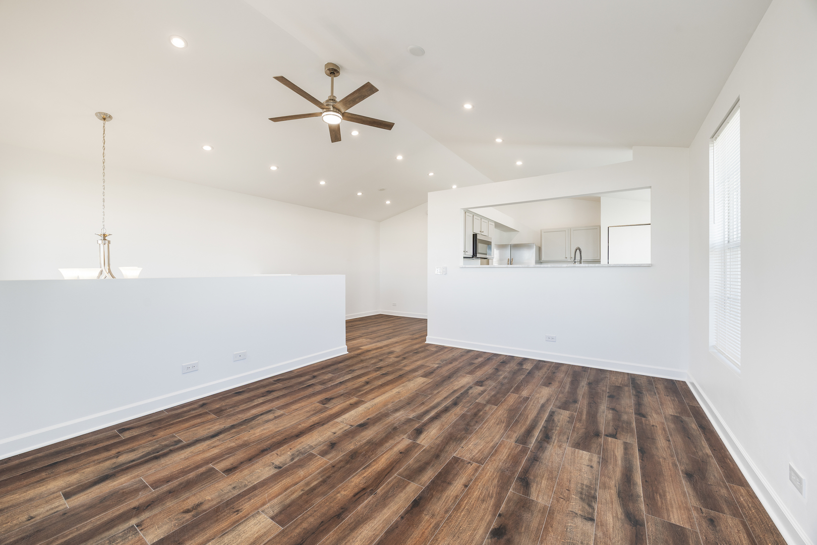 715 Four Seasons Boulevard