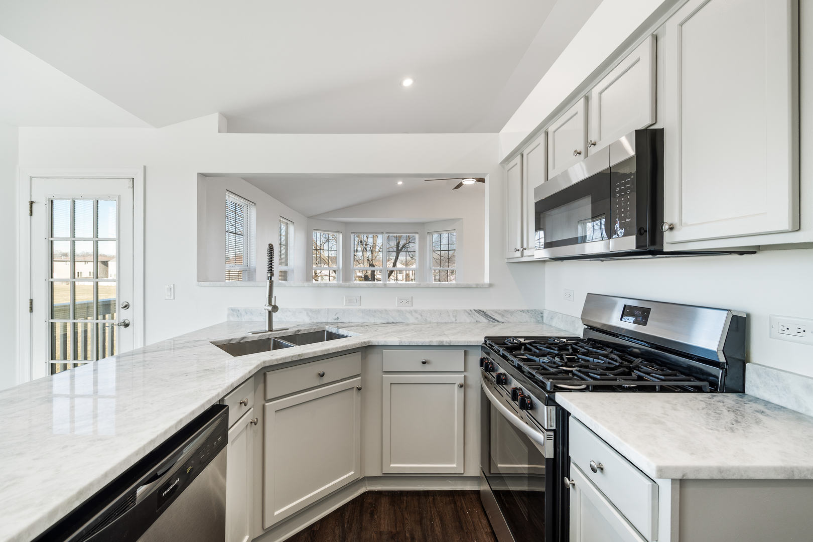 715 Four Seasons Boulevard