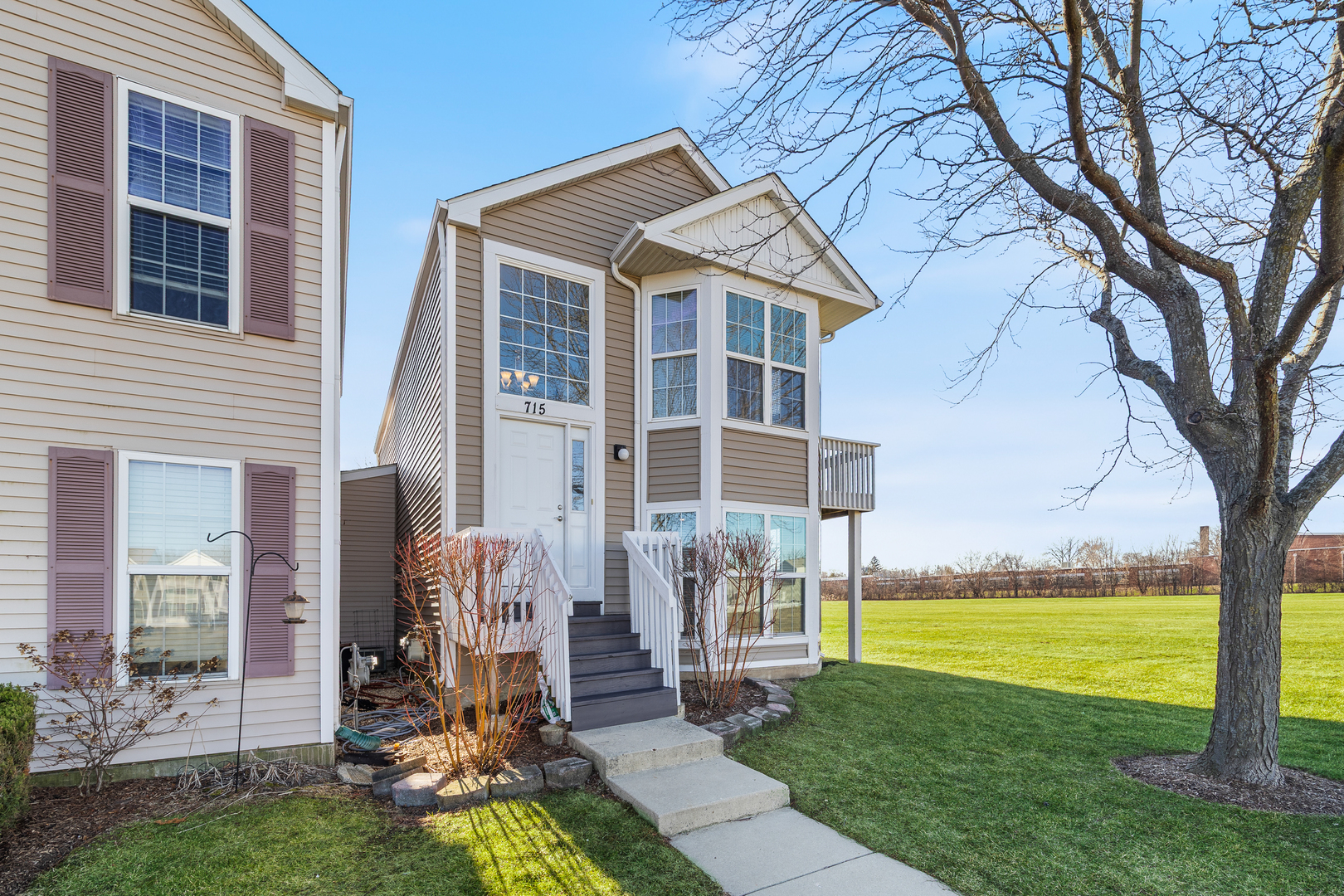 715 Four Seasons Boulevard