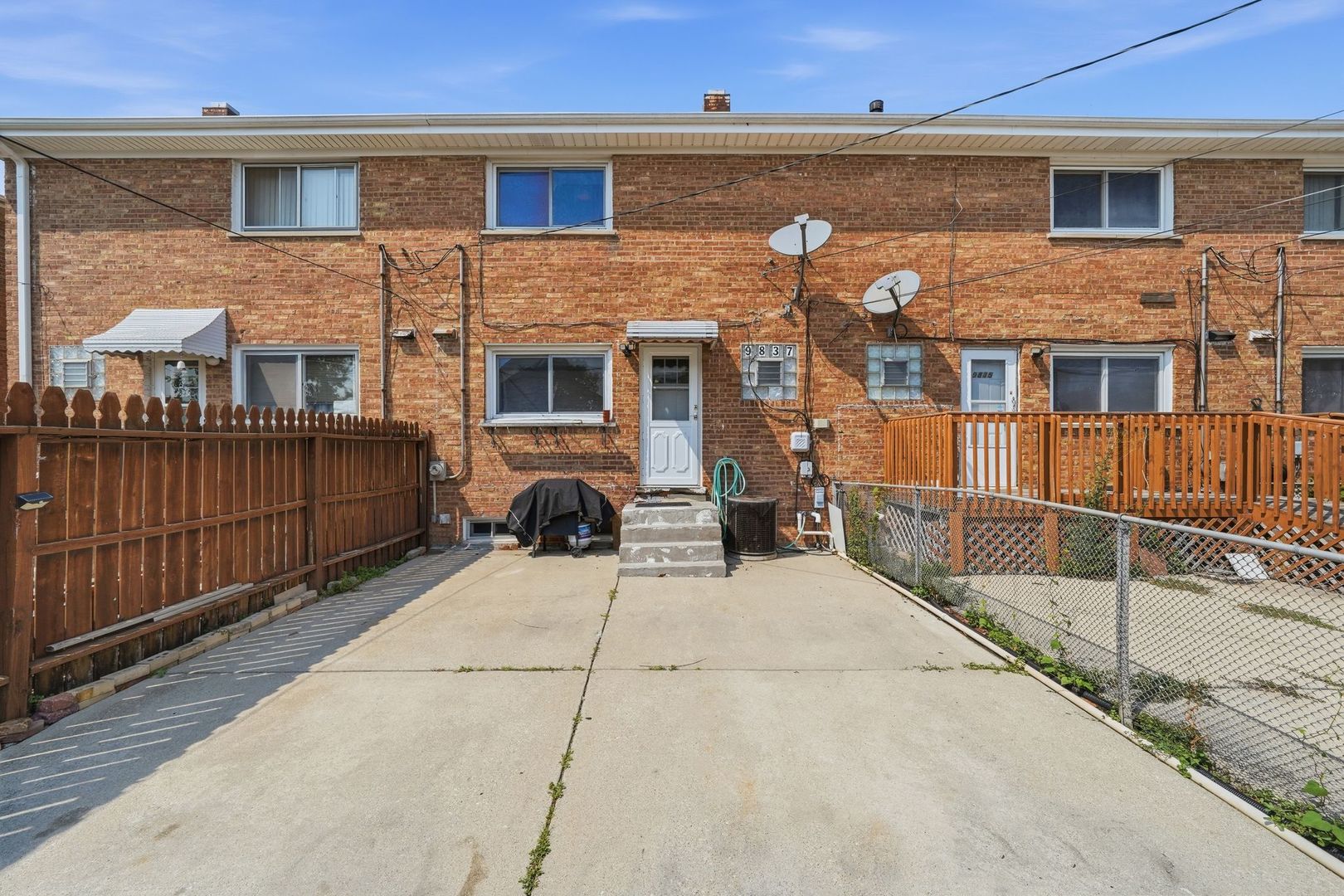 9837 Garden Court
