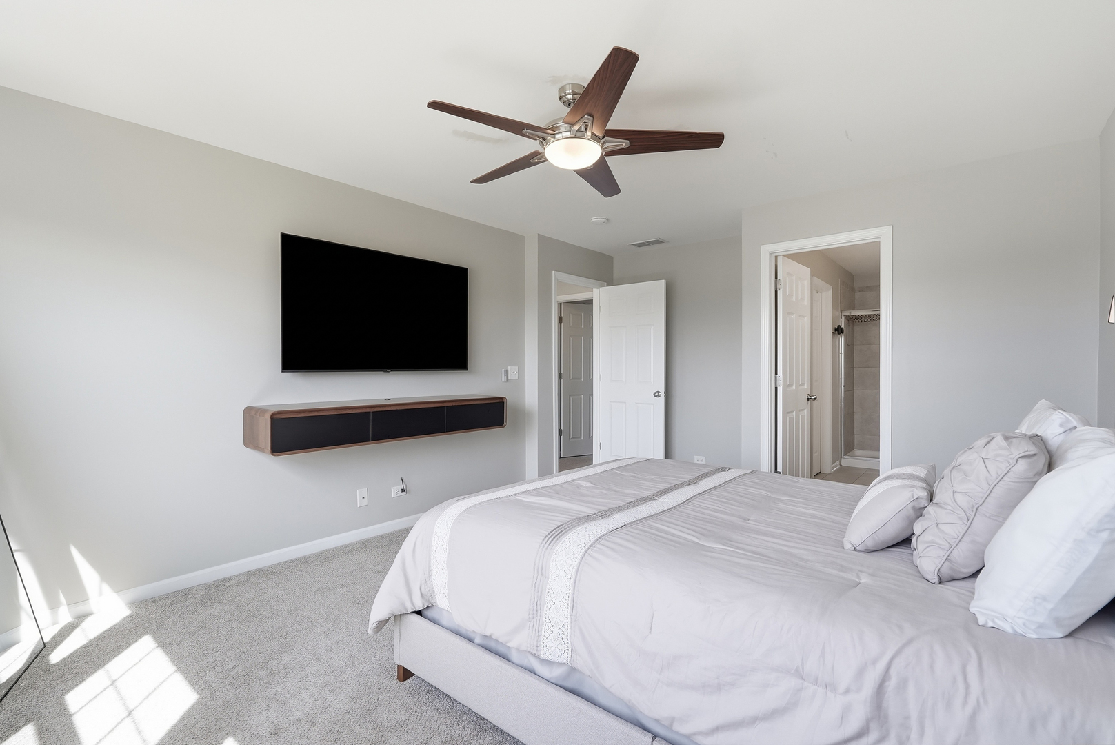 15371 Sheffield Square Parkway