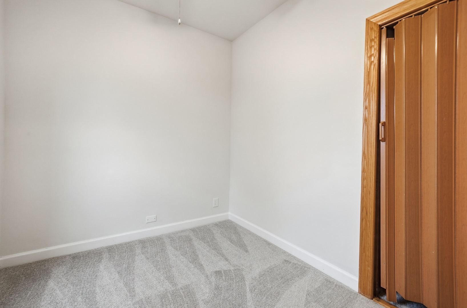 4908 W Berteau Avenue