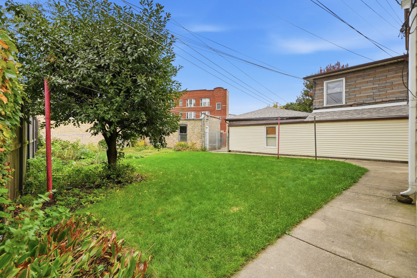 4908 W Berteau Avenue