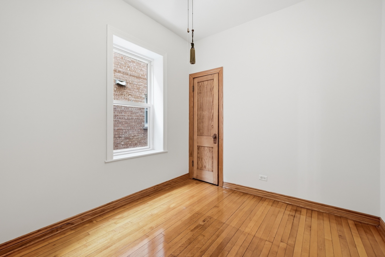 4908 W Berteau Avenue