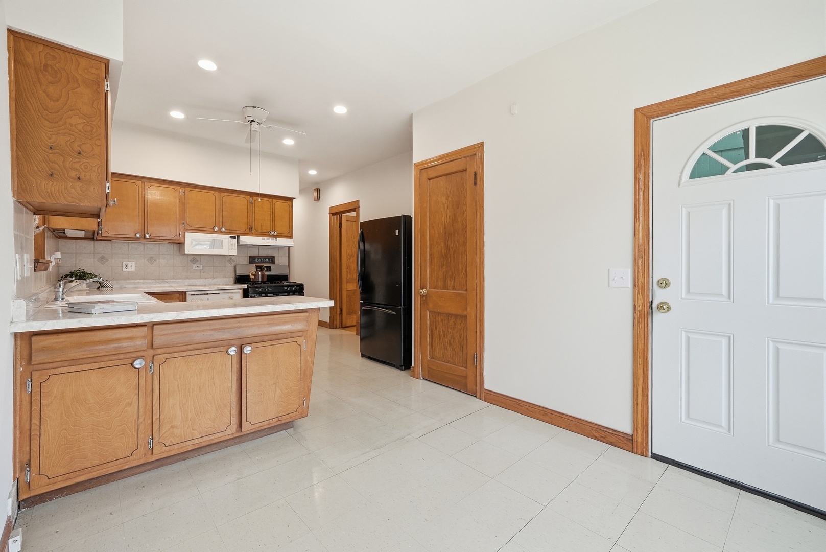 4908 W Berteau Avenue