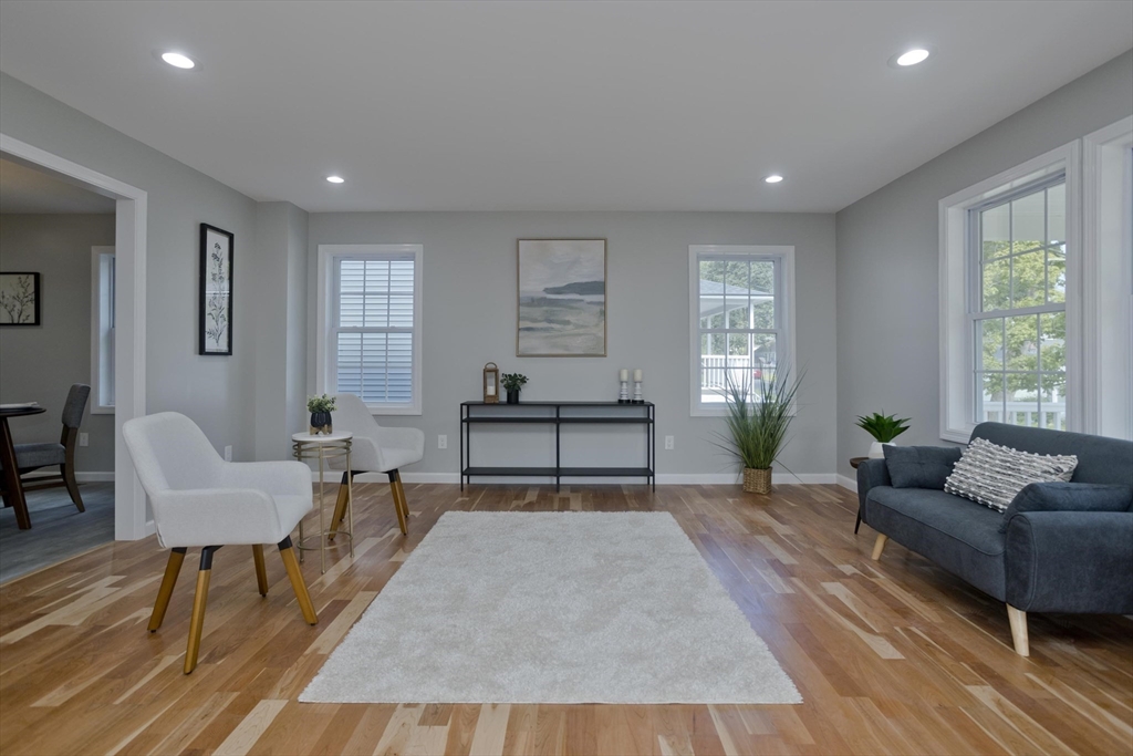 33 Brooks St