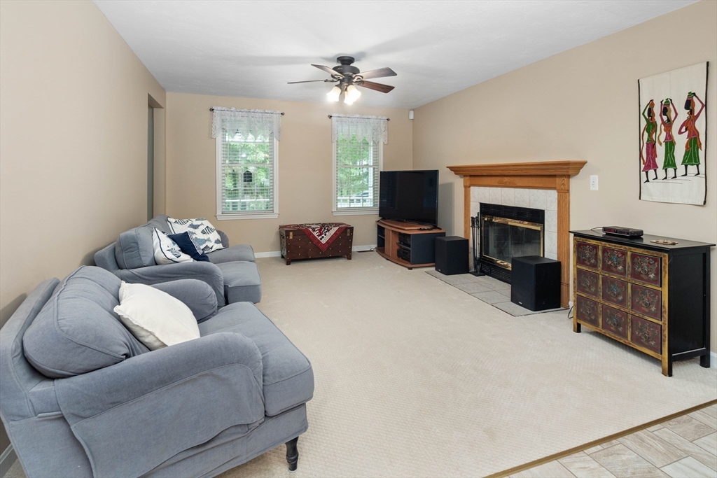 49 Nestlenook Dr