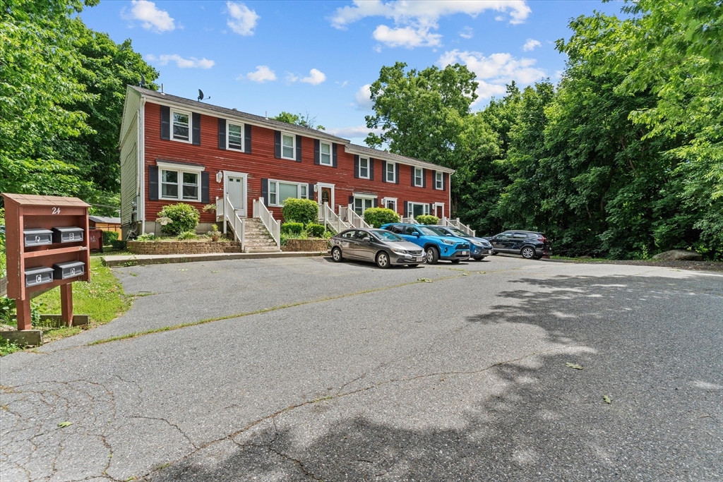 24 Barrows Street # C