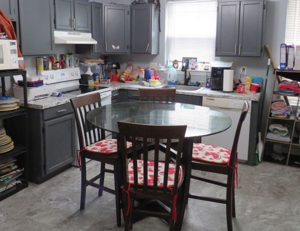 3 Merrit Place